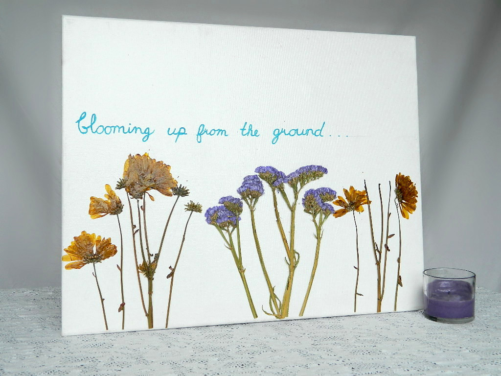 Dried Flower Canvas Wall Art - Fair Robin Revival