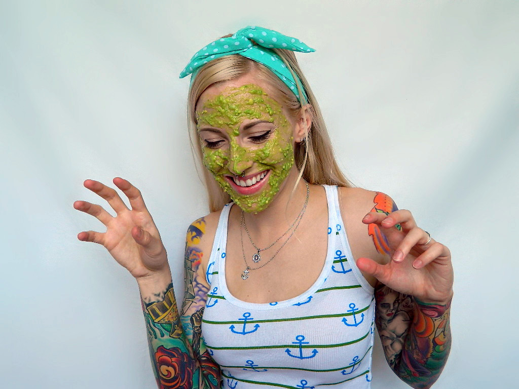 Tattooed Martha - Avocado and Egg White Face Mask (7)