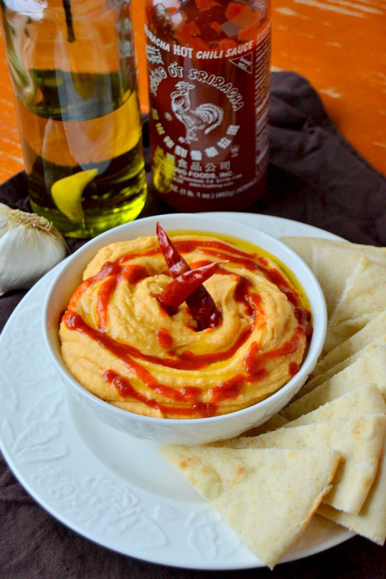 Zesty Garlic Sriracha Hummus